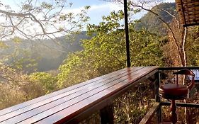 Casa do Alto Santa Mônica- Natureza ao seu redor